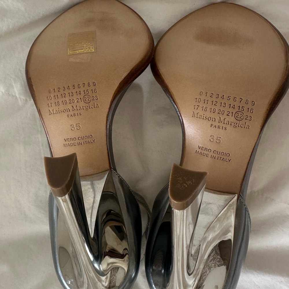 Maison Margiela Brand New Silver Heels - Picture 6 of 6